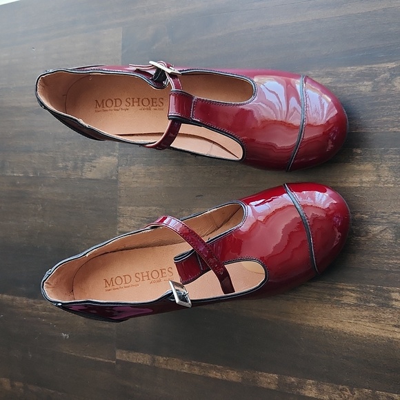 NWOB Mod Shoe The Dusty In Red Wine/Burgundy Patent Leather –Retro T-Bar 6.5 - Picture 3 of 11